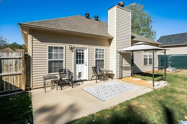 Photo - 1003 Meriweather Dr