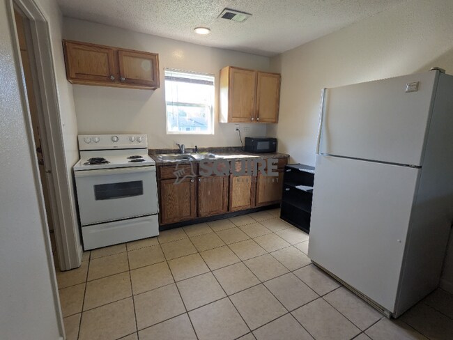 Photo - 6213-6215 Commodore Dr Unit 6215