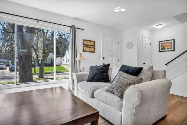 Photo - 113 Madison Ave Unit SI ID1496128P