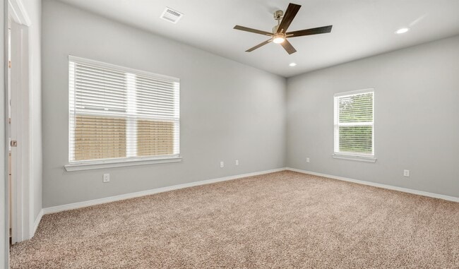 Photo - 1415 Scott St
