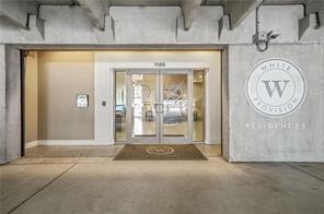 Building Photo - 1100 Howell Mill Rd NW Unit 212