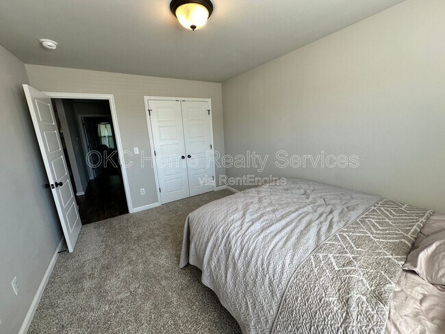 Photo - 7724 Windstone Dr