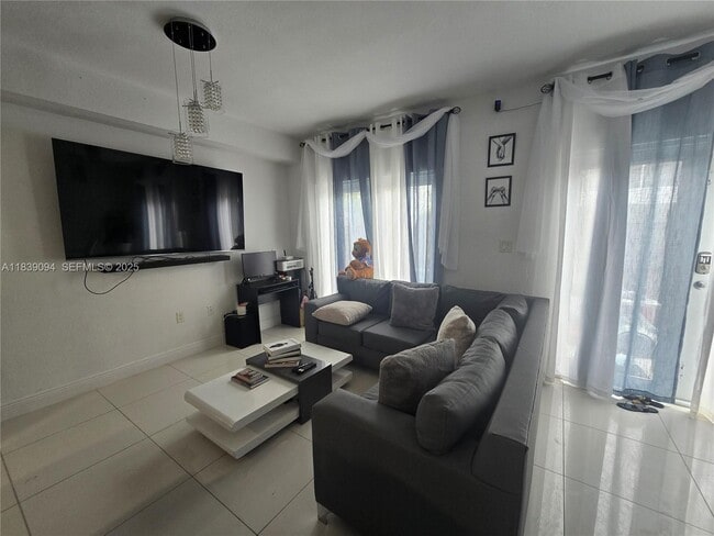 Photo - 14437 SW 260th St