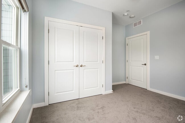 3BR, 2BA - 1211SF - Stony Acres