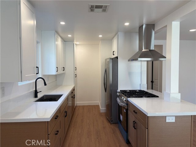 Building Photo - 7101 Fallbrook Ave