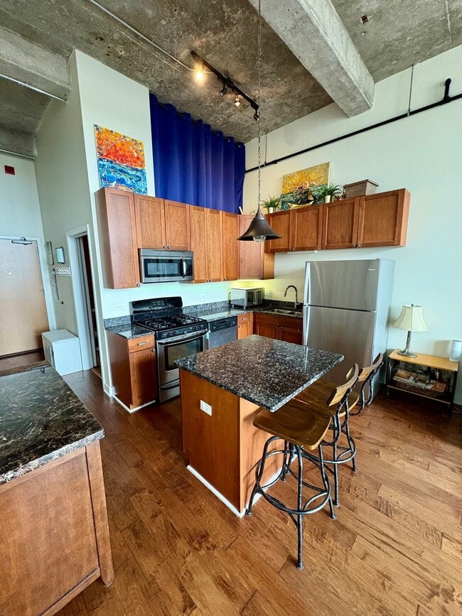 Photo - 320 E 21st St Unit 709