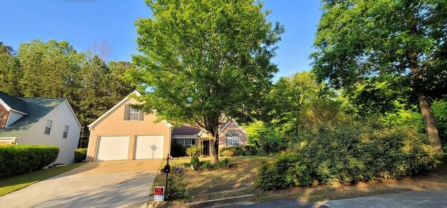 Photo - 5548 Silver Springs Dr House