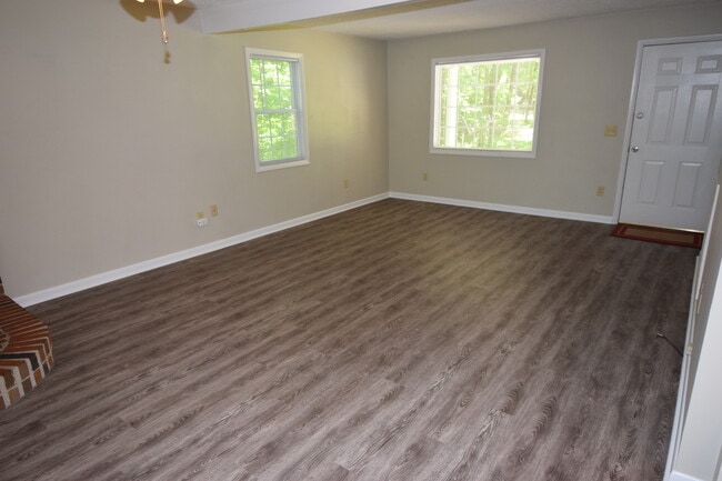 Photo - 16605 Janet Dr