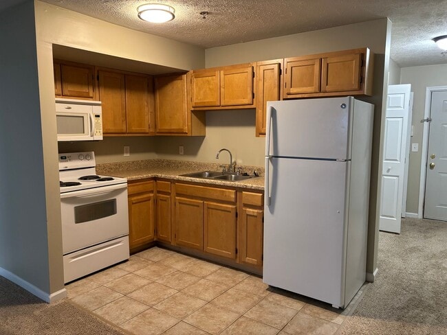 Photo - Lakepointe Apartment Homes