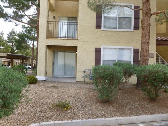 Building Photo - 2801 N Rainbow Blvd Unit 135