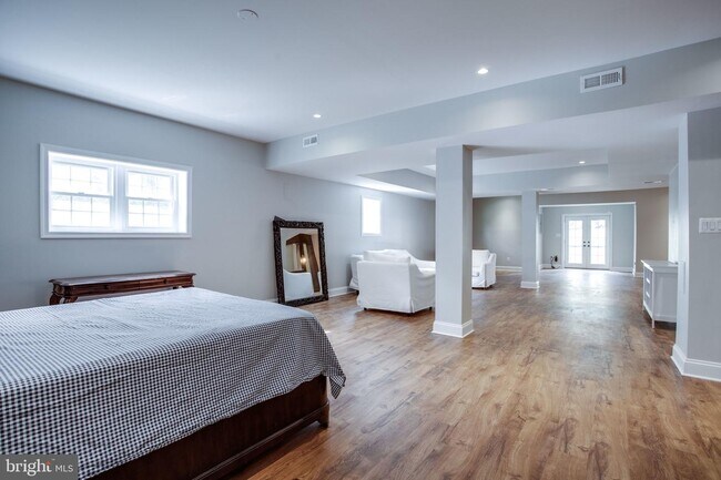 9709 Georgetown Pike