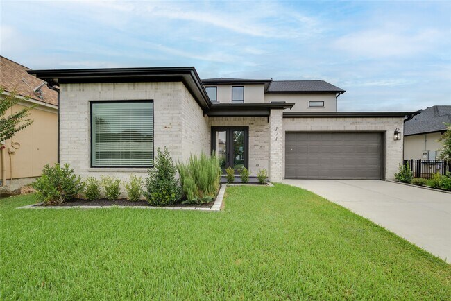 Photo - 171 Waterford Way