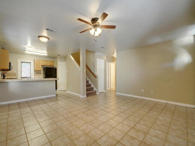 Photo - 910 Keith Ln