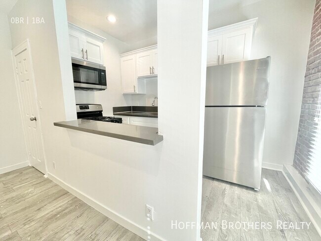 Photo - 1059 S Western Ave Unit 103A