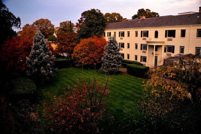 Photo - 1BR Apartment in Beautiful Historic Building Unit D1A