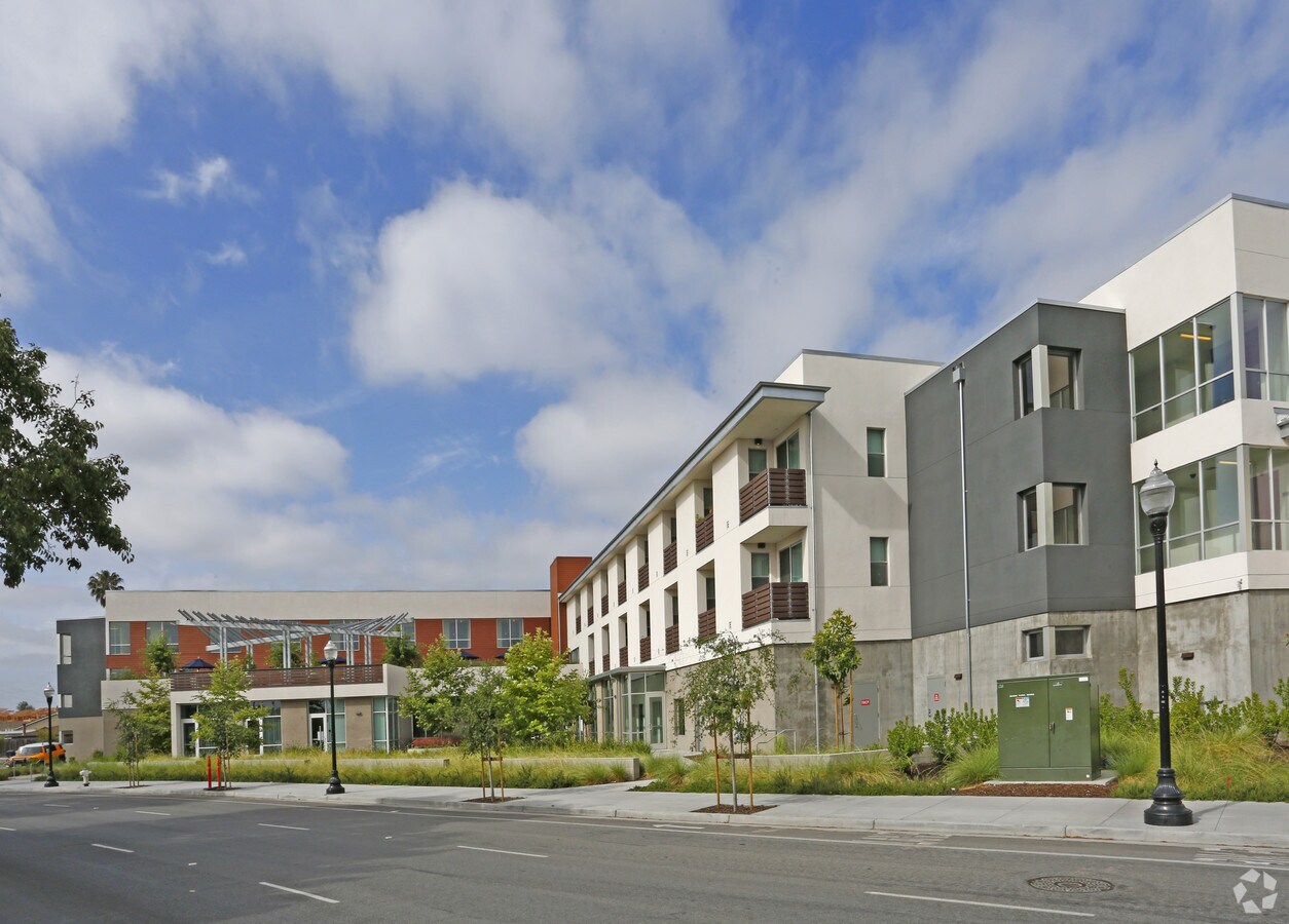 Photo - Onizuka Crossing