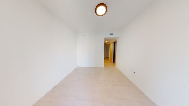 Photo - 1000 Brickell Plz Unit 3915