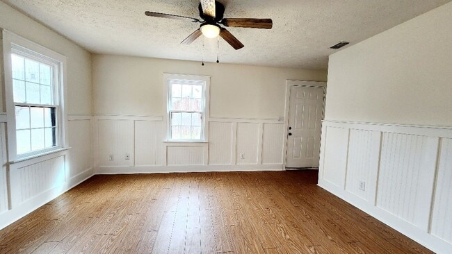 Photo - 221 Wilshire Rd NE Unit 221 B Wilshire Road