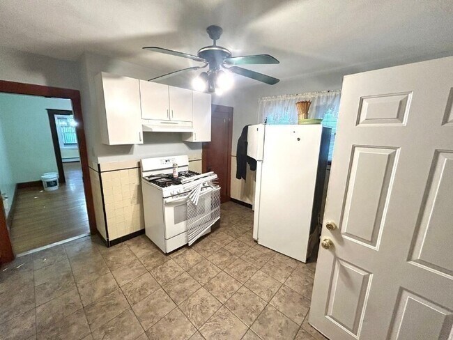 79 Bailey Rd Unit 3##