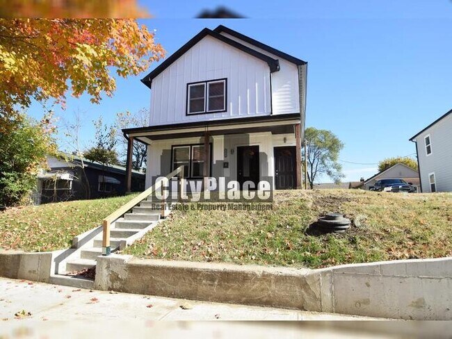 Photo - 2809 E Riverside Dr