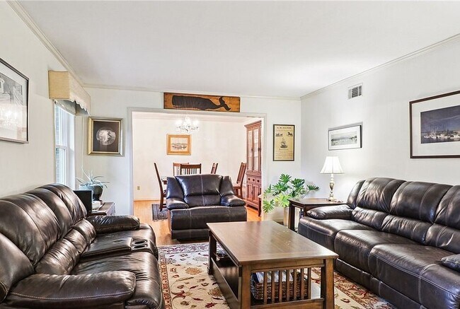 Photo - 3120 Fennel St