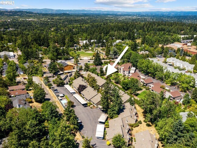 Photo - 4690 SW Comus Plz