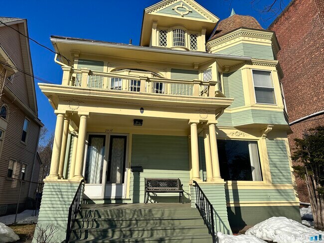 Photo - 1537 Chapel St Unidad 2