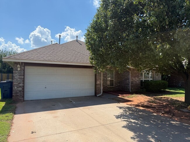 Photo - 3 Bed 2 Bath Home in Mustang