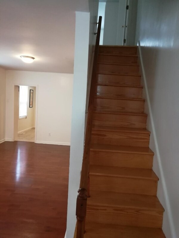 Photo - 4517 Worth St