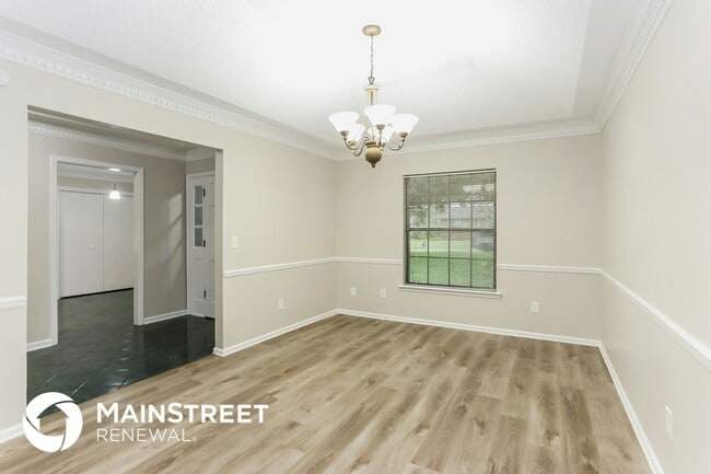 Photo - 533 Majestic Wood Dr