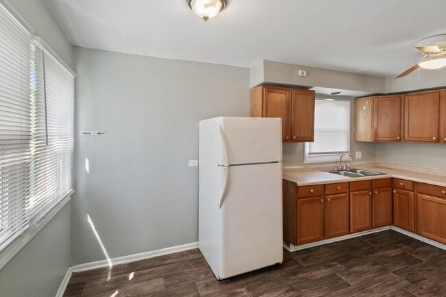 Photo - 444 W Hickory St