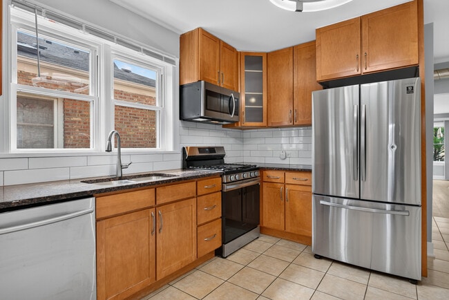 Photo - 3953 N Oleander Ave Unit 1