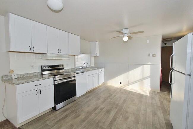 Photo - 2215 Toms Cabin Rd