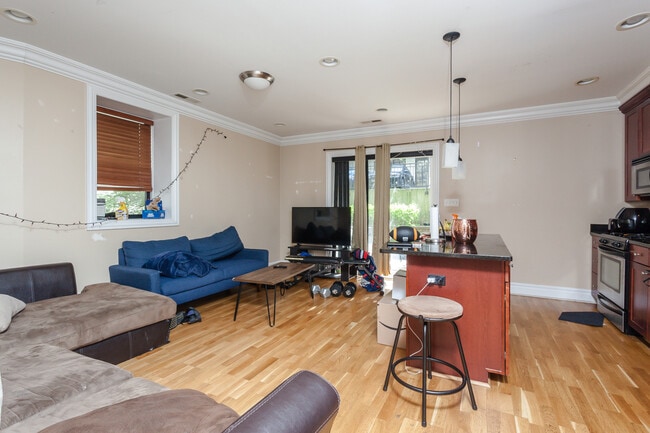 Photo - 1707 N Crilly Ct Unit G