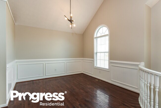 Photo - 1026 Dalby Way