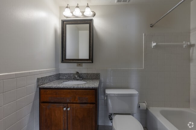 Rosewood - Full Bath