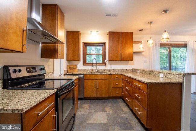 Photo - 6277 Occoquan Forest Dr