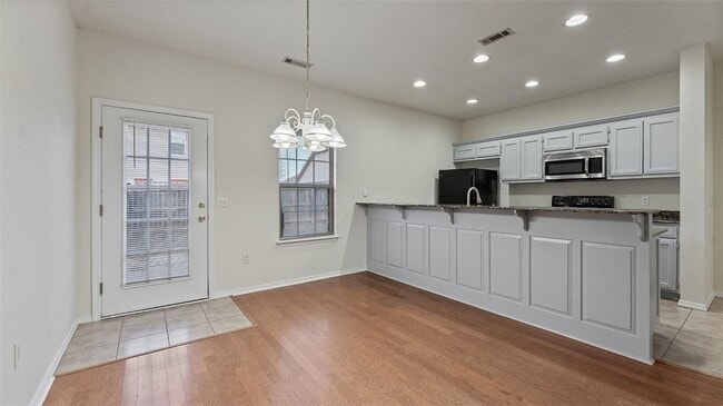 Photo - 3000 SW Windrift Ave