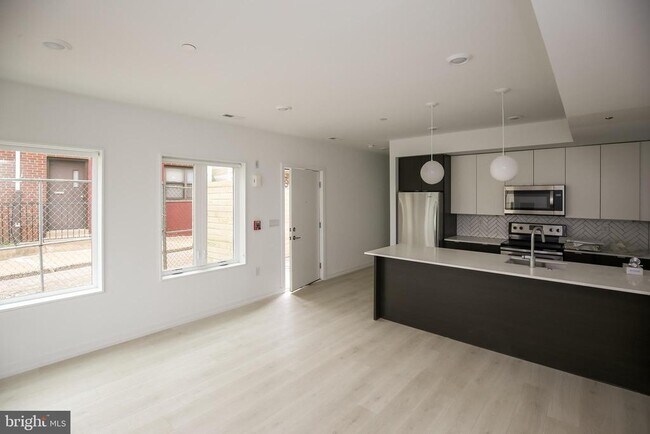 Photo - 1250 North St Unit B