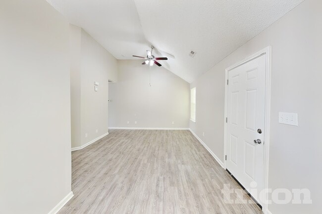 Photo - 8820 Kismet Dr