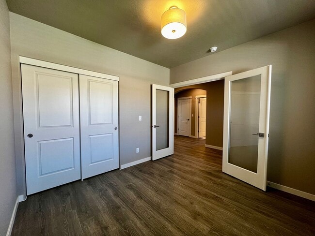 Photo - Non-Refundable & Security Deposit Total: $2950.00