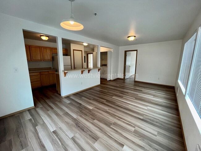 Photo - Broadway Apartments