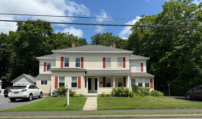 Building Photo - 138-140-140 Plain St Rental