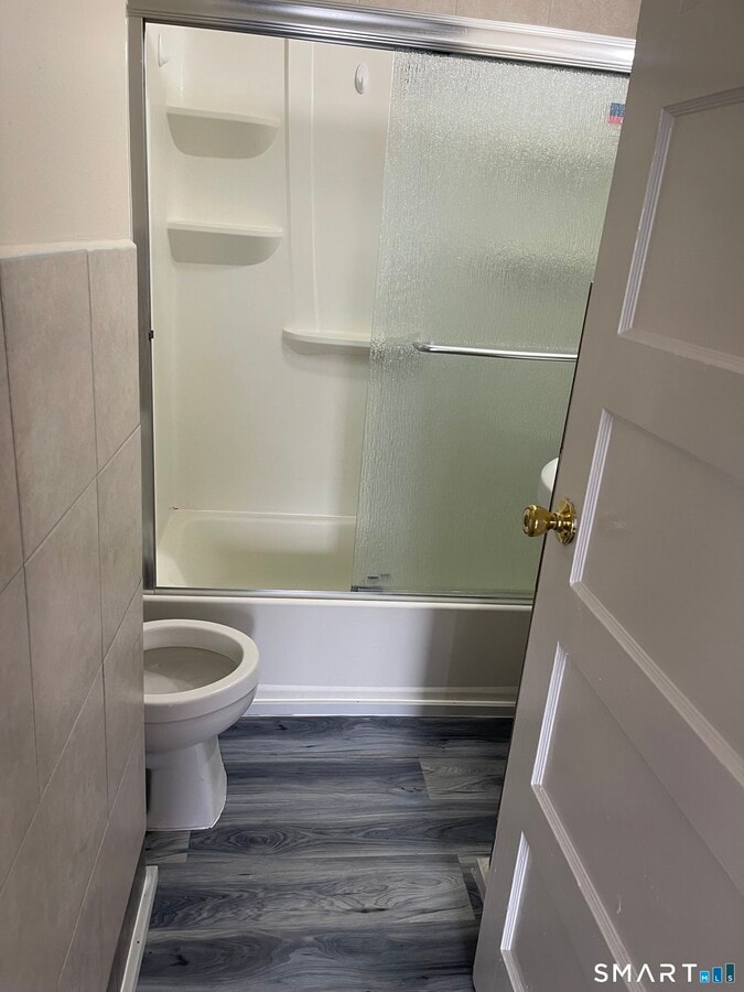 Photo - 1727 Barnum Ave