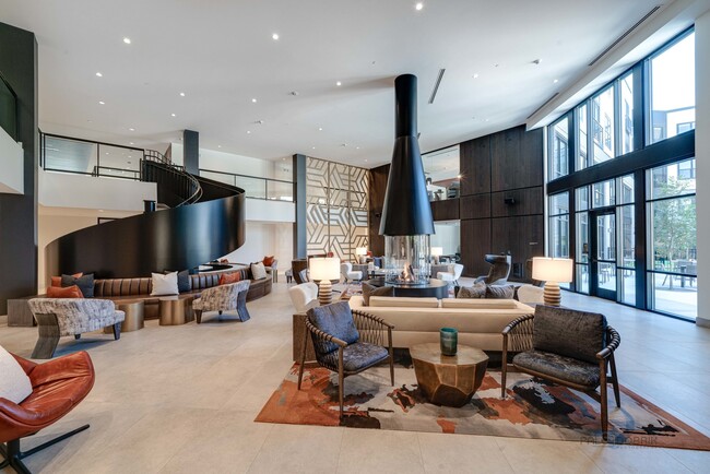 Photo - 750 Hawthorn Row