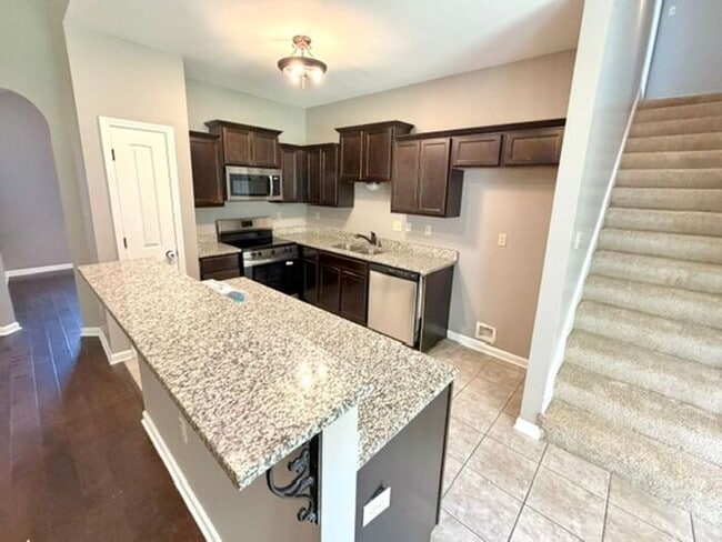 Photo - Now Leasing a 4-bedroom 2 bath home in Olive Branch, MS