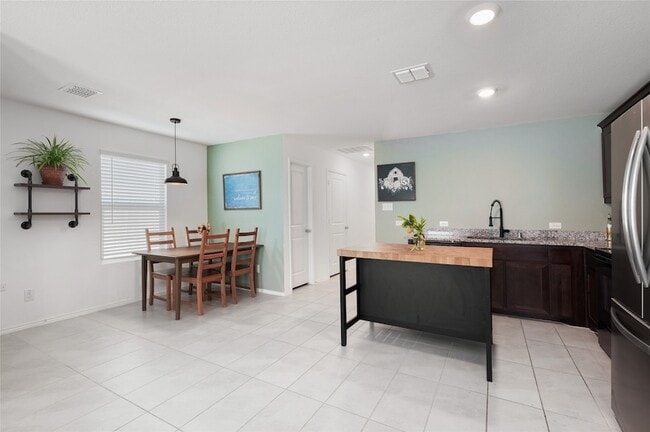 Photo - 6611 Coulter Dr