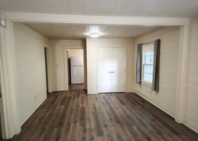 Photo - 420 Manning Ave