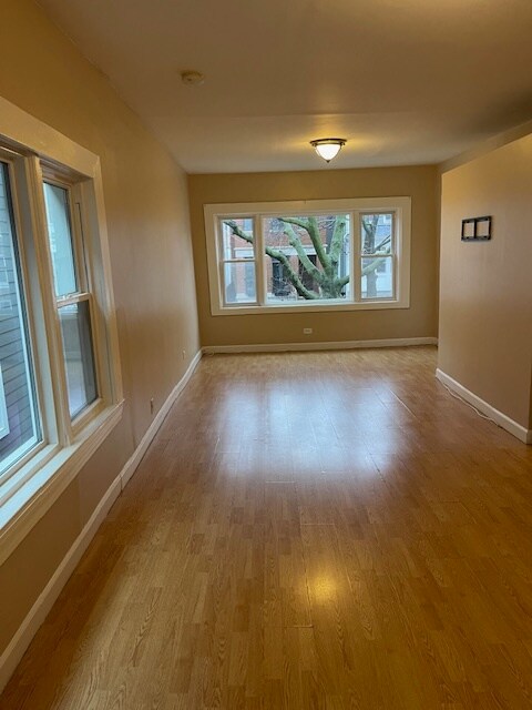 Photo - 3421 N Bell Ave Unidad 2