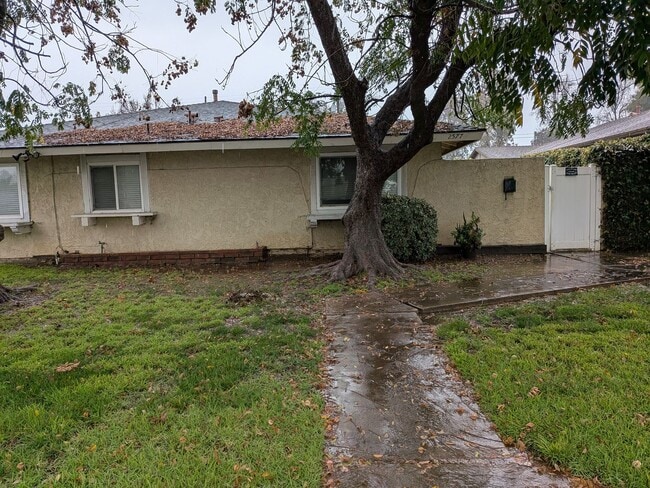 Photo - Beautiful Single-Story Home for Rent in La Verne
